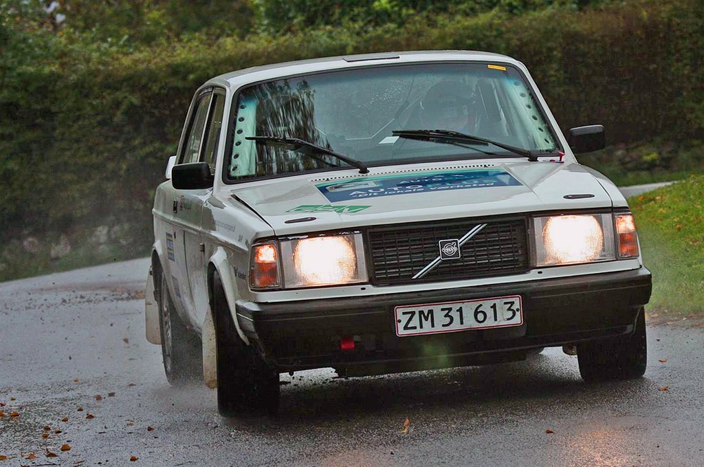Heino Mejer på de regnvåde veje i Bygholm Rally DM5 2015
(Foto: Brian Juel)